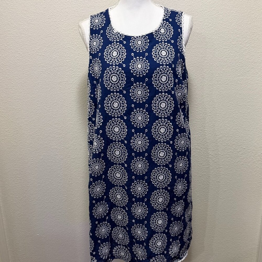 on 34th blue and white embroidered floral shift dress, sleeveless, size OX